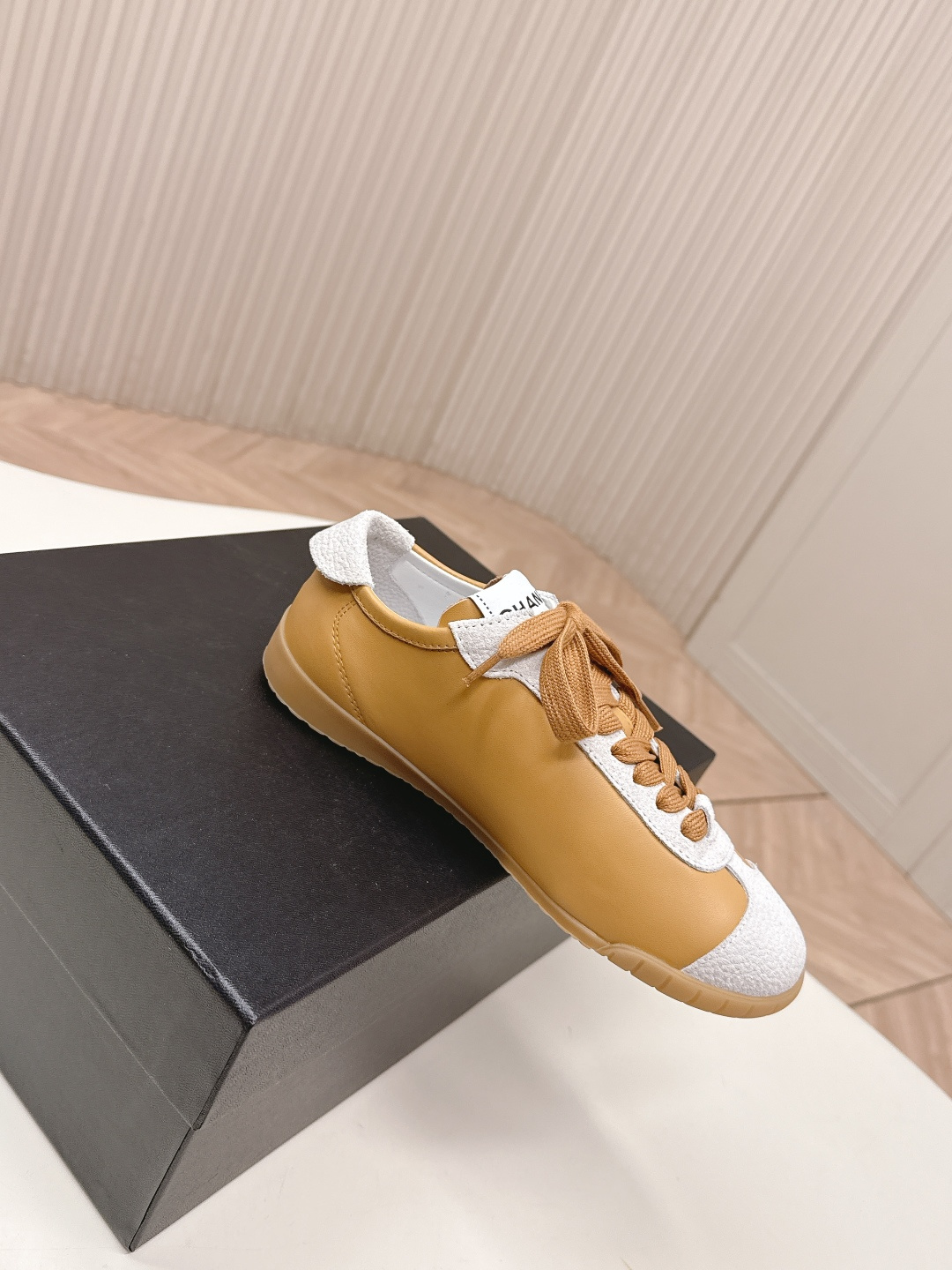 Women's high heels